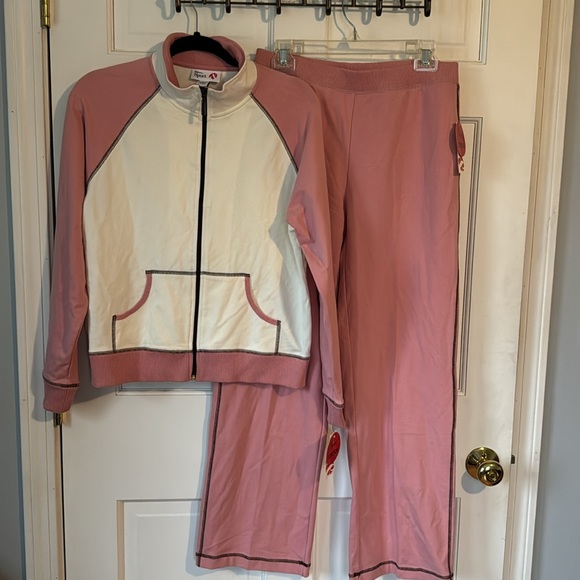 Style&co. Sport Sweatsuit NWT - Picture 1 of 14